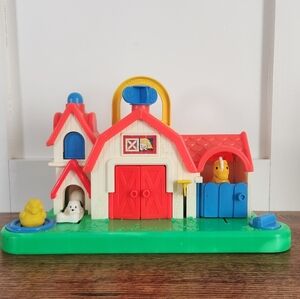 Fisher Price Vintage 1987 Barn Toy